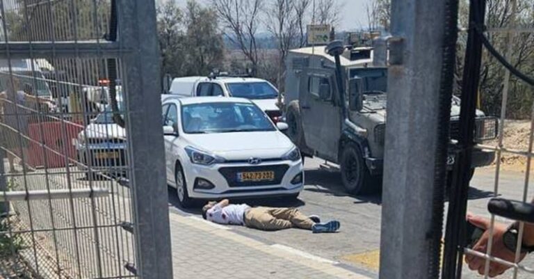 بالفيديو – إصابة 3 مستوطنين بعملية طعن في حيفا