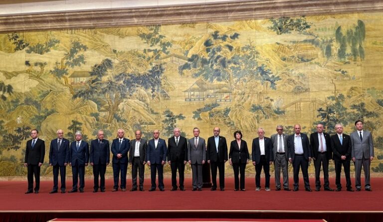 توقيع “اتفاقية الوحدة الوطنية الفلسطينية” في بكين