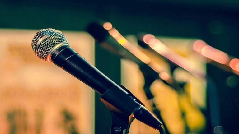 عالم أزهري: الغناء ليس حراماً (فيديو)