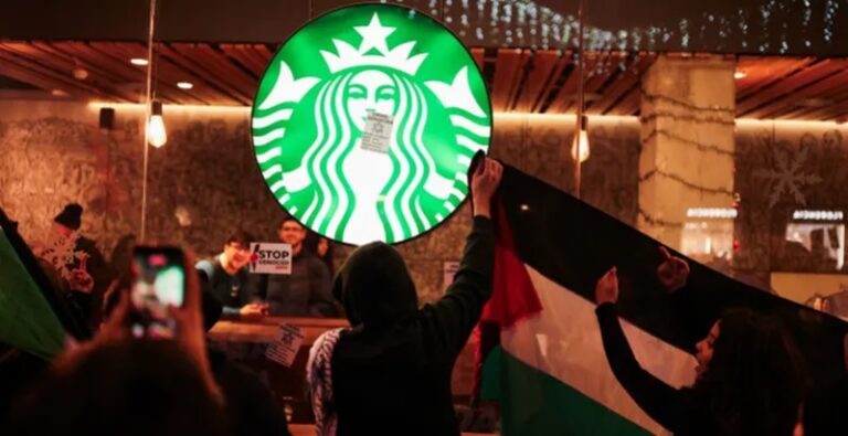 اقالة الرئيس التنفيذي لـ”ستاربكس” وسط تأثير المقاطعة