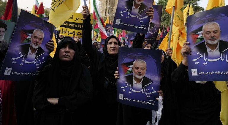 تشييع جثمان إسماعيل هنية في طهران (فيديو)