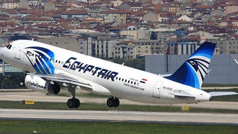 الخطوط الجوية المصرية: تجنب المجال الجوي الإيراني لـ3 ساعات صباح الخميس