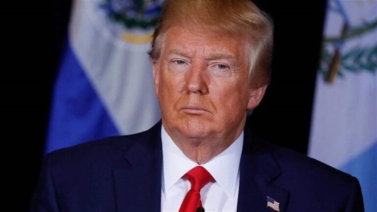 ترامب يتهم هاريس بالتنكر لأصولها