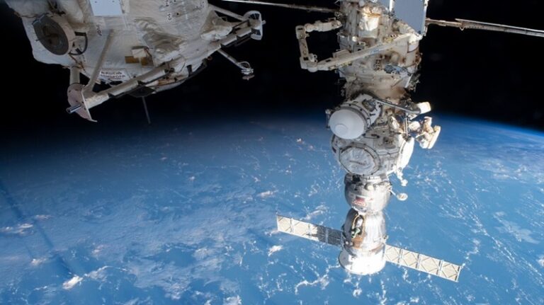 بريطانيا تبني محطة “أقمار صناعية” لتتبع روسيا والصين