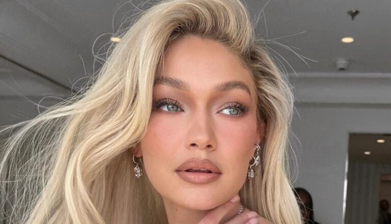 جيجي حديد مع ابنة حبيبها للمرة الأولى! (صورة)