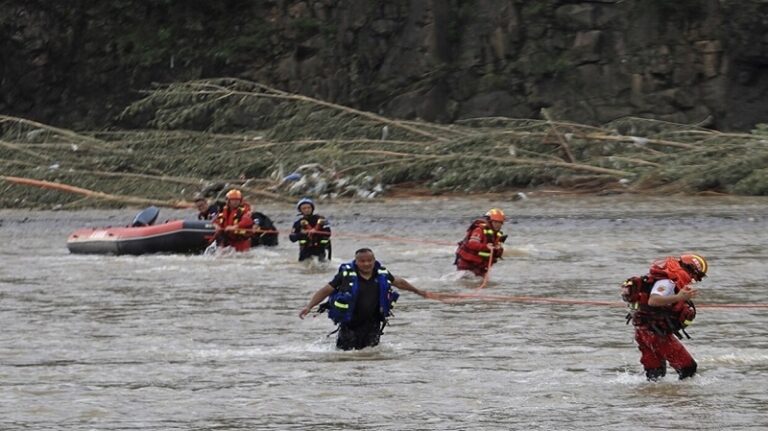 8 مفقودون بانزلاق طيني في جنوب الصين