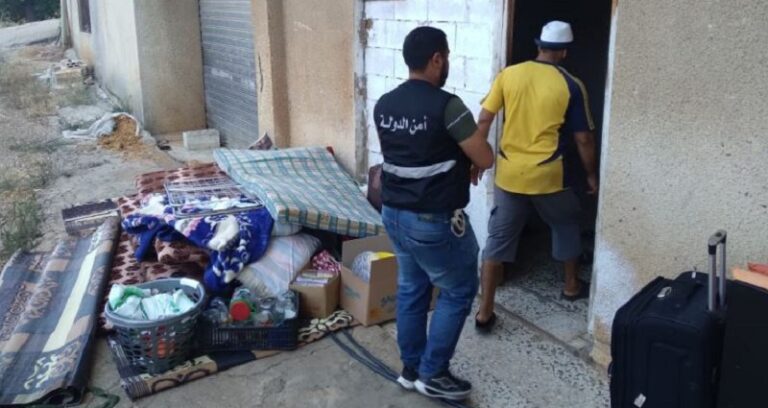 إجلاء نازحين سوريين غير شرعيين من بصرما