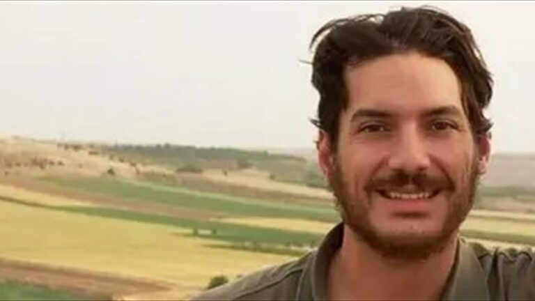 بايدن يدعو لإطلاق سراح “أوستن تايس”