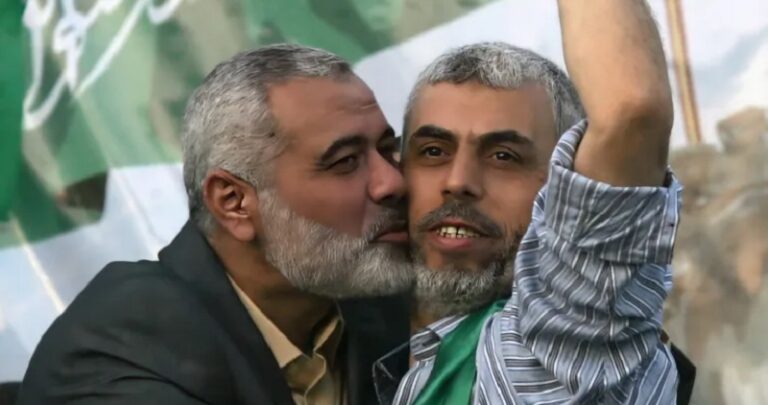 ردّ إستراتيجي يسبق العسكري.. اختيار السنوار ضربة “ثلاثية” لـ”إسرائيل”