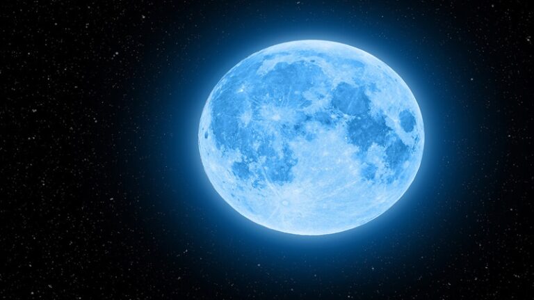 العالم على موعد ليل الإثنين مع القمر الأزرق
