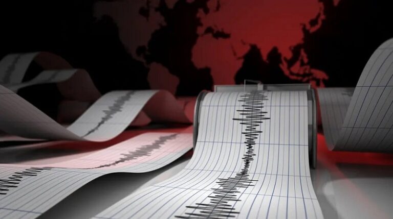 زلزال يضرب شبه جزيرة كامتشاتكا الروسية