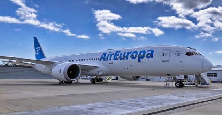 “طيران أوروبا” الإسبانية تلغي رحلاتها إلى “تل أبيب”