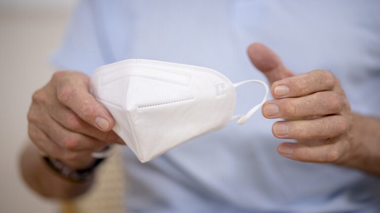 “قناع ذكي” يحلل الأنفاس