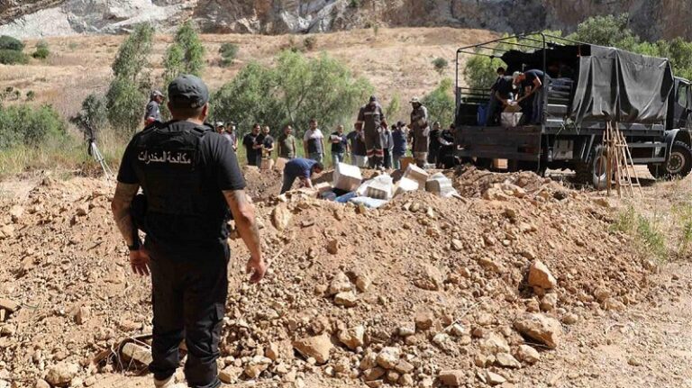 تلف كميات من المخدّرات المضبوطة (صور)