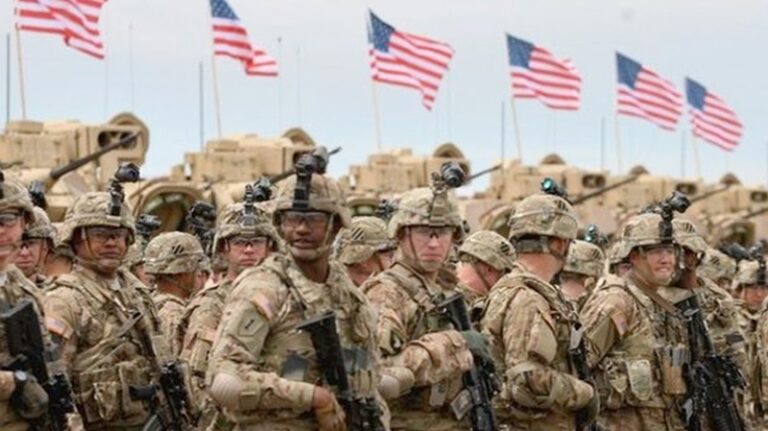 الجيش الأميركي يعلن عن جاهزية إحدى مقاتلاته بالشرق الأوسط