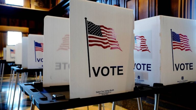 مؤرخ “تنبأ” بفوز الرؤساء الأميركيين في 40 سنة: ترامب أم هاريس؟