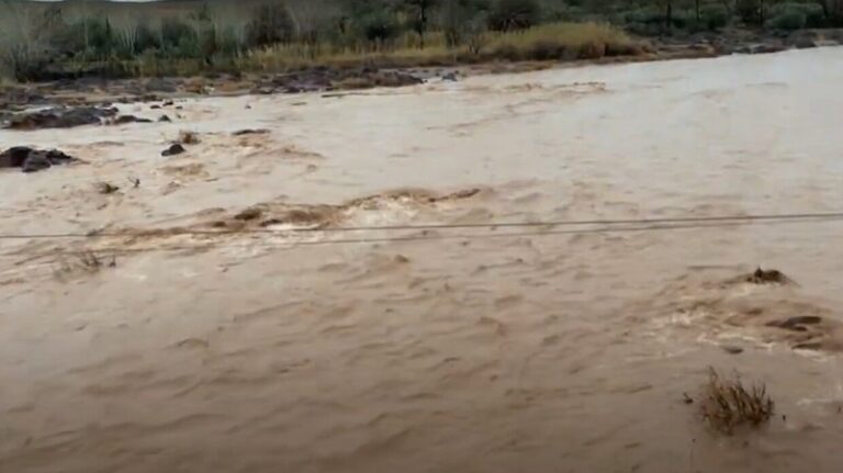 خسائر فادحة بفيضانات مفاجئة في المغرب (صور وفيديو)