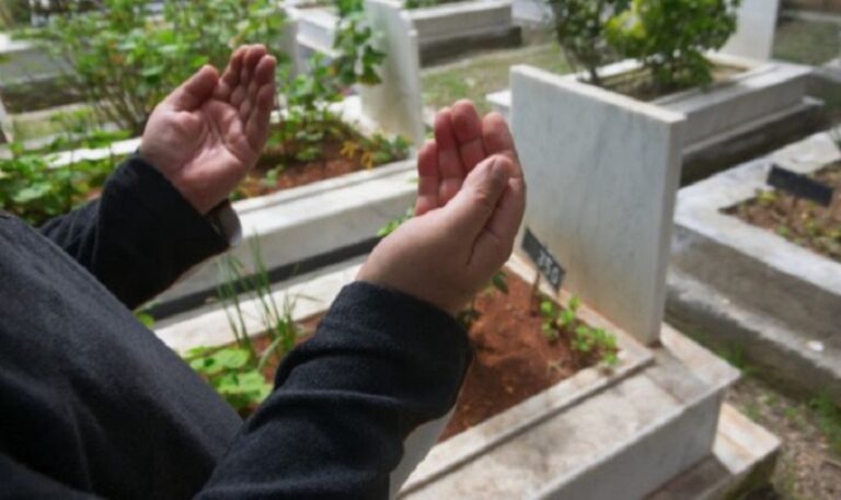 كيف يؤثر فقدان الأحباء على جسم الإنسان؟