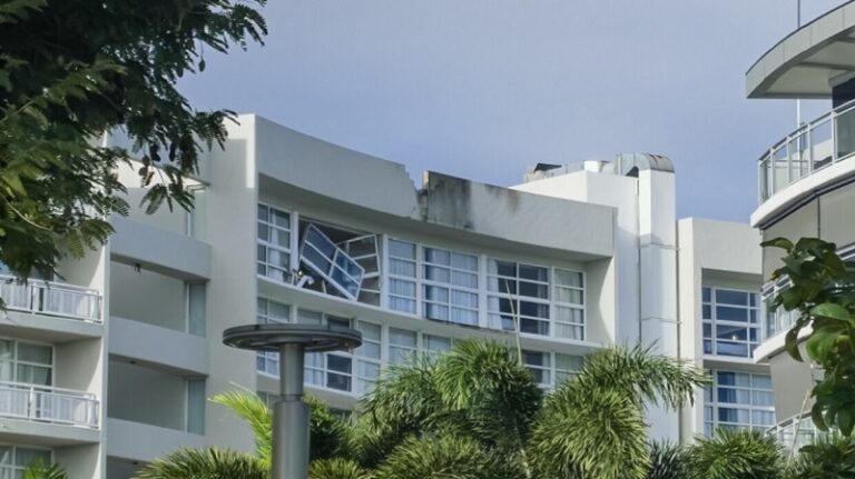 تحطم مروحية في أستراليا.. مقتل الطيار وجرح آخرين! (صور+فيديو)