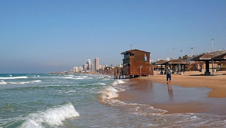 إغلاق كل شواطئ “حيفا”