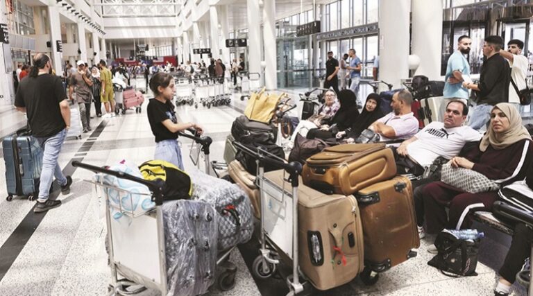 الحركة “طبيعية” في المطار: إلغاء رحلات وتأجيل أخرى