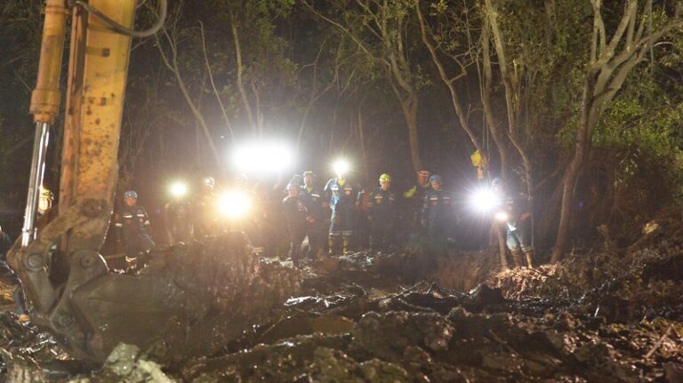 العثور على جثث ضحايا انهيار نفق في تايلاند