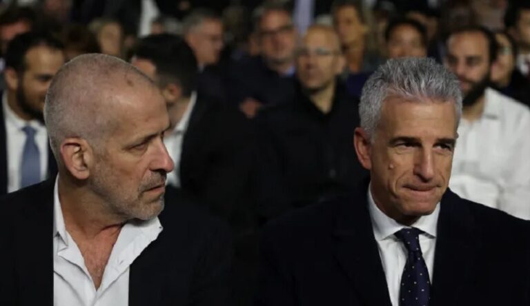 الشاباك يعيد اعتقال مستشار نتنياهو في قضية “قطر جيت”