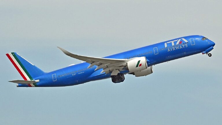 “إيتا” الإيطالية تعلق رحلاتها من “تل أبيب” وإليها