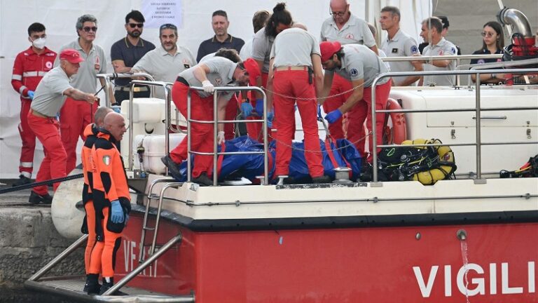 تحقيق بعد غرق يخت مايك لينش