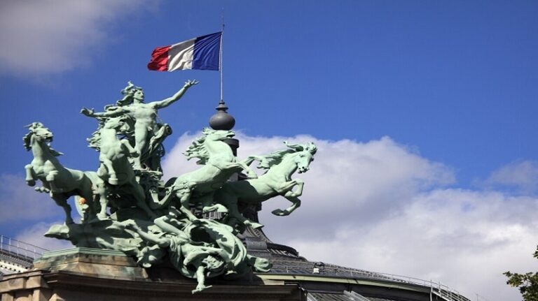 فرنسا تلغي تصريحاً لتظاهرة مؤيدة لفلسطين