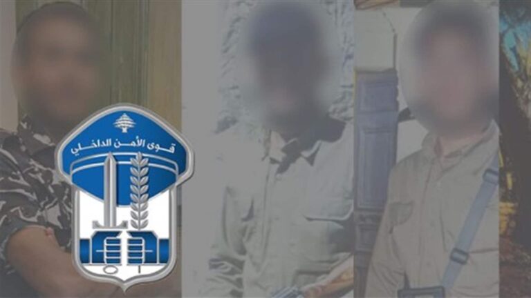 إرتدى بزات عسكرية وحمل أسلحة حربية.. فوقع بقبضة الأمن