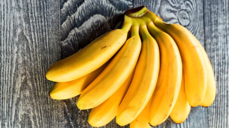 كيف نحافظ على الموز لفترة طويلة؟