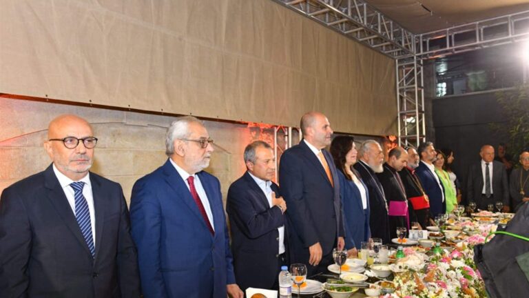 باسيل: “التيار غطاؤنا.. وإذا خرجنا منه منبرد”!