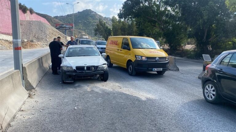 إنهيارات على طريق نفق شكا (صور)