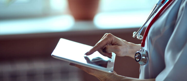 ما هي فوائد تطبيقات الصحة الذكية؟