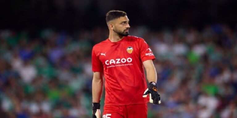 مامارداشفيلي يقترب من الإنضمام لليفربول