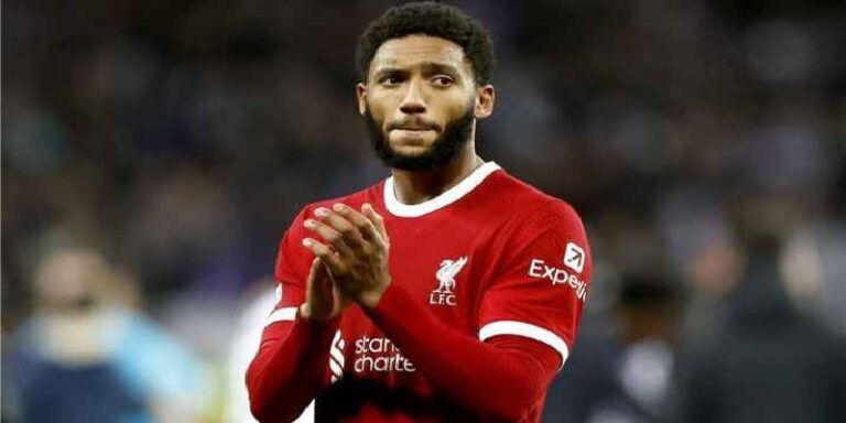 سلوت يتحدث عن مستقبل جو غوميز