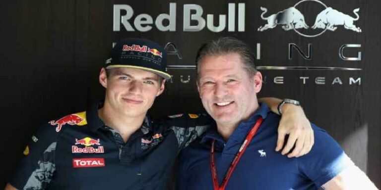 فرستابن الأب يهاجم رد بول