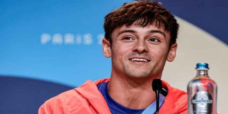 السباح دالي يعتزل بعد حصوله على فضية في أولمبياد باريس