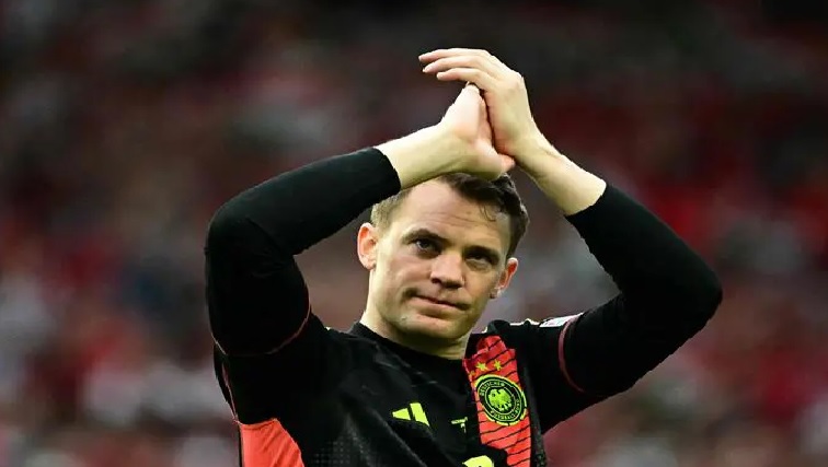 نوير يحسم موقفه بشأن الإستمرار مع منتخب ألمانيا