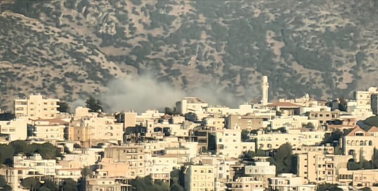 العدو يجرف مسجد مارون الراس