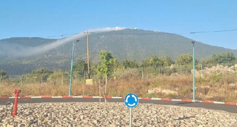 صواريخ على قاعدة جبل ميرون