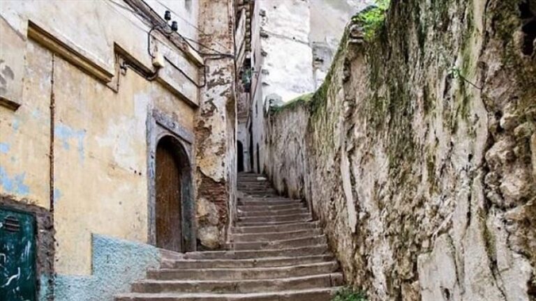 قتيل وجرحى بانهيار مبنى في الجزائر