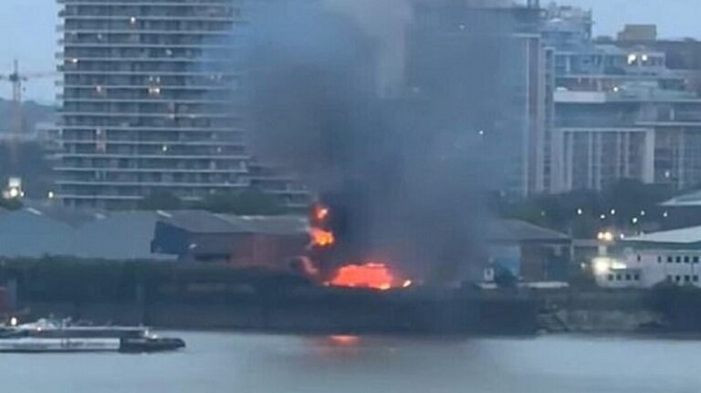 انفجار في شوارع لندن! (فيديو)