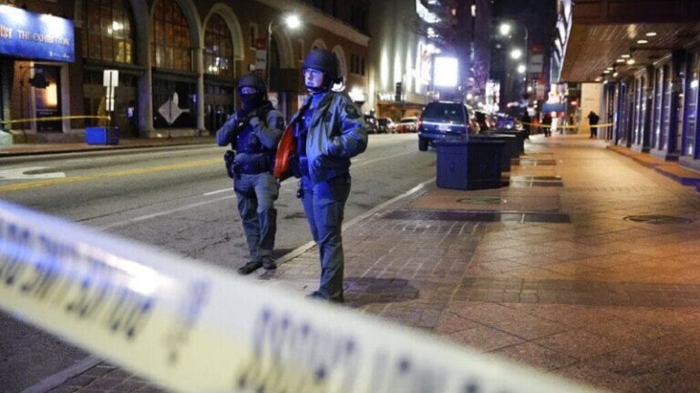 قتلى وجرحى بإطلاق نار في ثانوية بولاية جورجيا (فيديو)