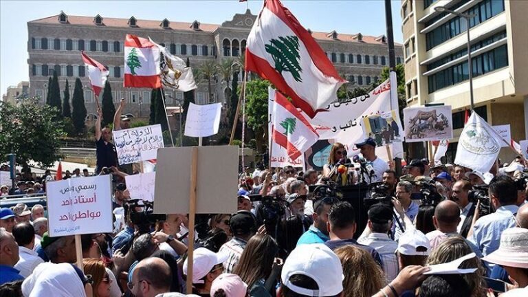 “العسكريون المتقاعدون”: مستمرون في التحركات المقررة صباح الثلاثاء