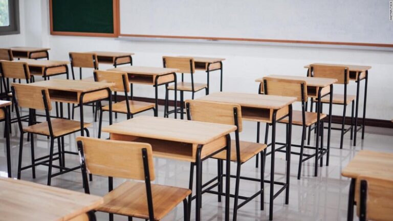 لا عام دراسي في المدارس الرسمية؟