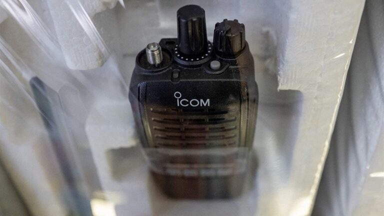 “آيكوم” اليابانية: الأجهزة اللاسلكية ليست من منتجاتنا