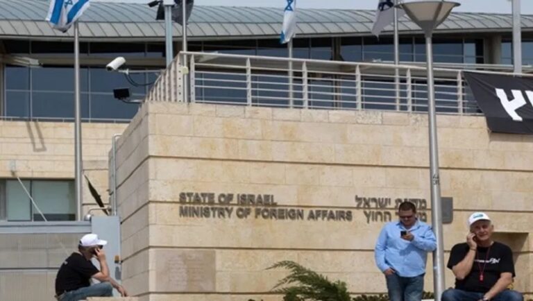 “إسرائيل” تهدّد جنوب أفريقيا: دعوى “العدل الدولية” ستكون له “تكلفة باهظة”!