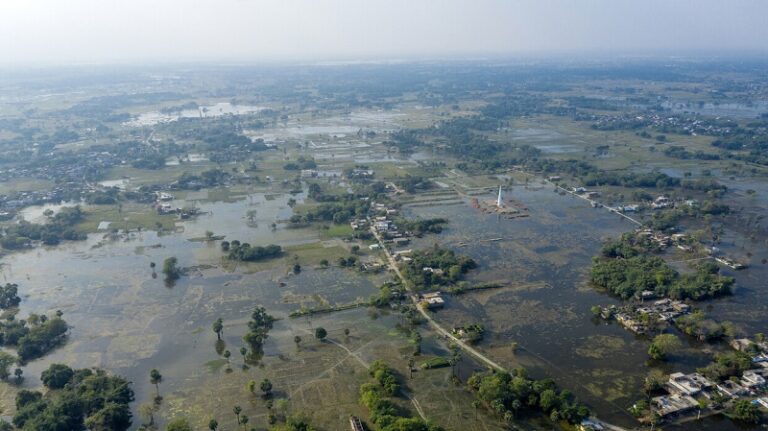 مقتل 7 أشخاص بالفيضانات في تايلاند